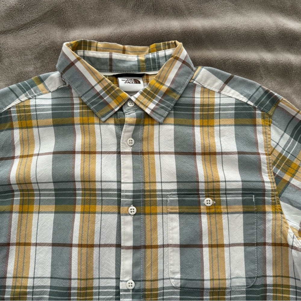 The North Face Men’s Shirt - Picture 2 of 4